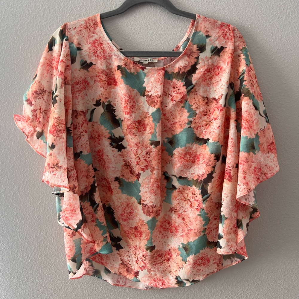Floral spring top
